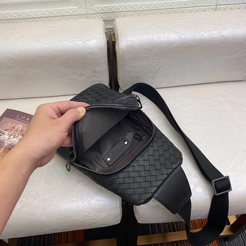 All categories 💚 Top version men’s bags 💚 BV 2024 new BV chest bag